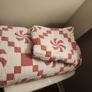 NEW THRESHOLD White/Red Bedding Comforter & 2 SHAMS
